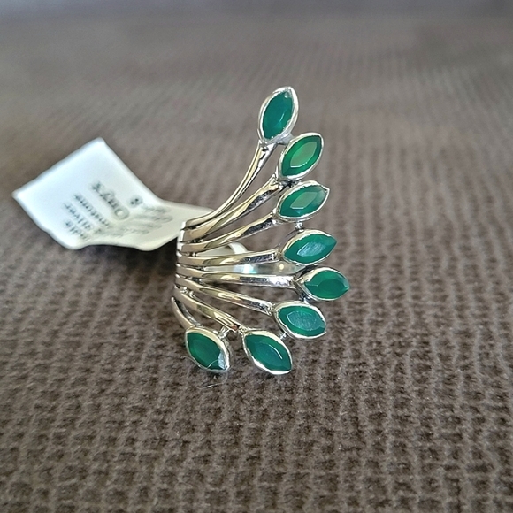Shivam Cascading Green💚 Onyx Petals Ring💍 - NWT - Picture 2 of 16